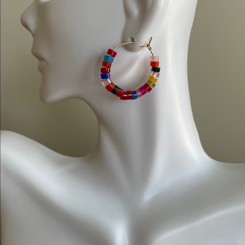 SOLD!! HAND CRAFTED MULTICOLOR GLASS HEISHI BEAD HOOP EARRINGS Vibrant Bohemian - Picture 5 of 12